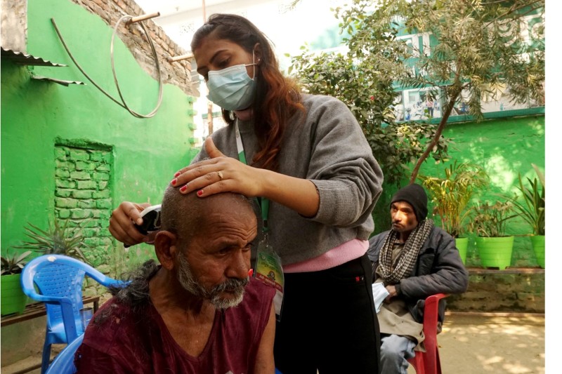 The youth group of the ashram is supporting the orphans who have been picking garbage from the streets for years