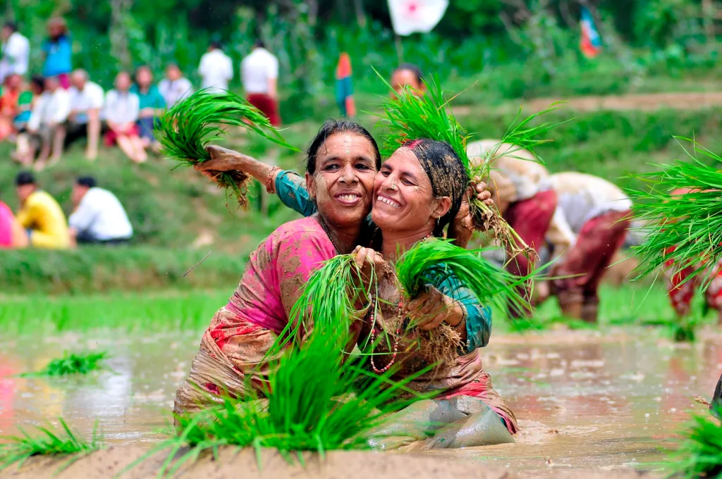 Asar-15-women-1782814729.webp